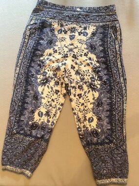NWT Anthropologie Scarf/Carre Print Joggers